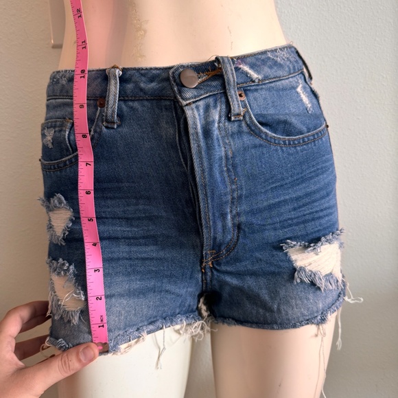 H&M Jean shorts - Picture 1 of 9